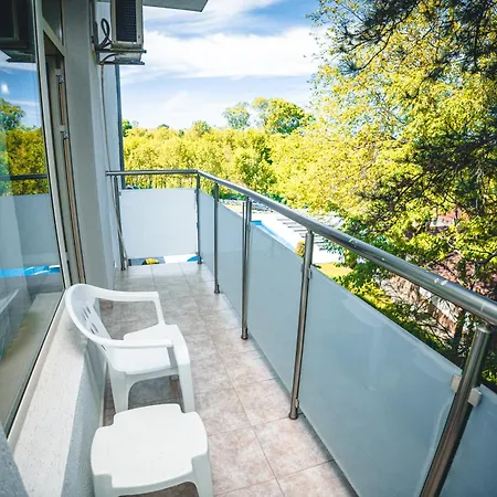 公寓 и марая *